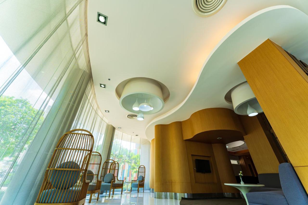 Royal Delight Hotel バンコク都 エクステリア 写真